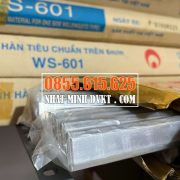 tấm-sứ-lót-đường-hàn-